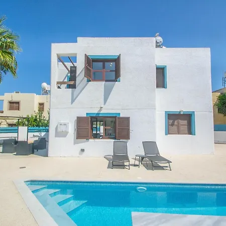 Ayia Triada Four Bedroom * Paralimni
