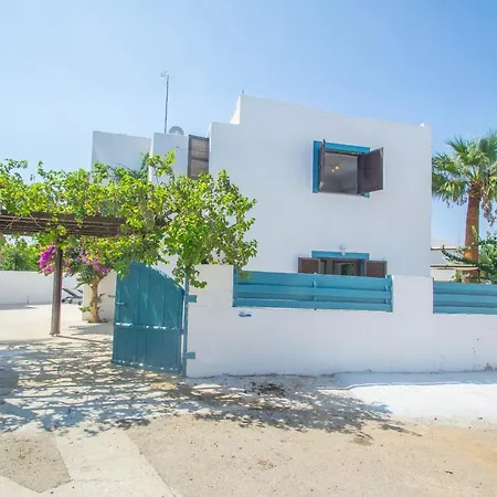 Ayia Triada Four Bedroom וילה פאראלימני
